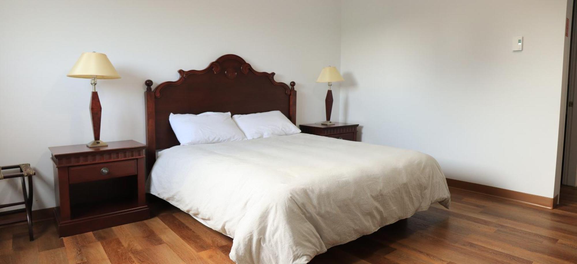 Motel M Saint-Adelme ภายนอก รูปภาพ